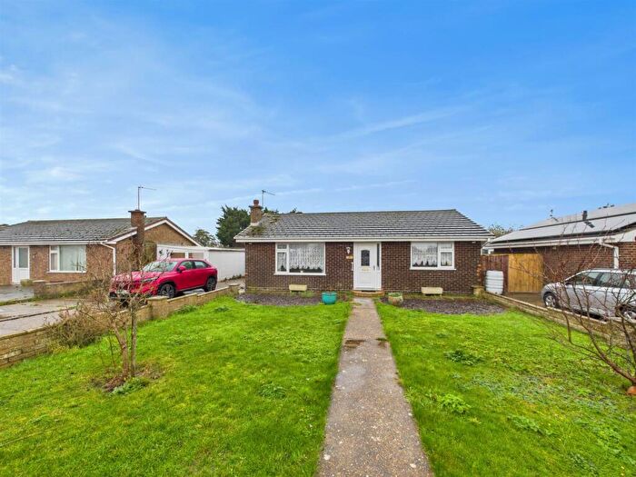 2 Bedroom Detached Bungalow For Sale In Marian Avenue, Mablethorpe, LN12