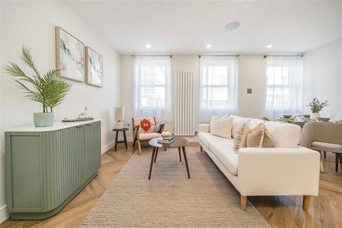 2 Bedroom Flat For Sale In North End Road, Kensington Olympia, W14