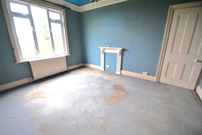 4 Bedroom Detached House For Sale In Cleeve Hill, Cheltenham, GL52