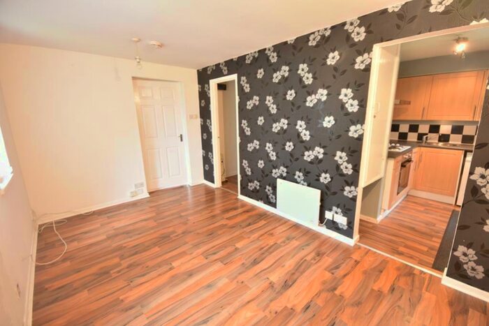 Studio To Rent In Alverston Close, Lemington Rise, NE15