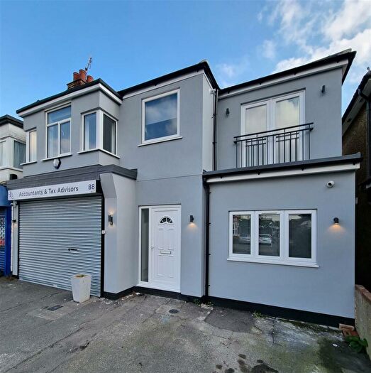 1 Bedroom Flat To Rent In North Street, Hornchurch, RM11