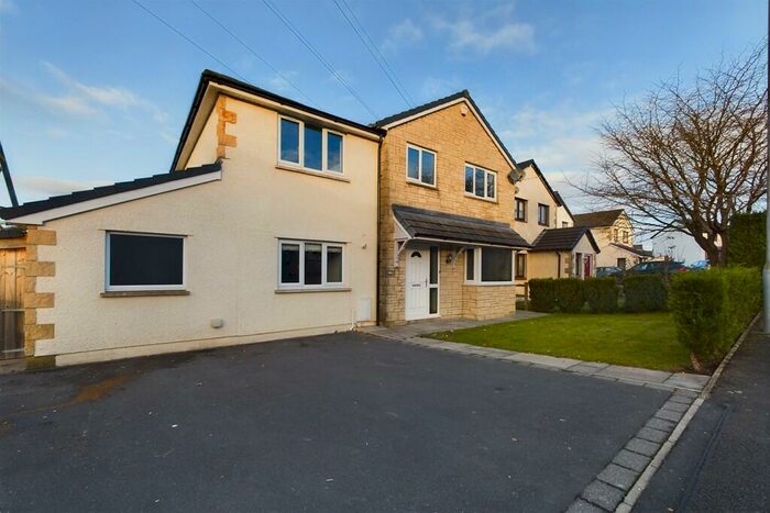 4 Bedroom Detached House To Rent In Valley Drive, Kendal, Cumbria, LA9