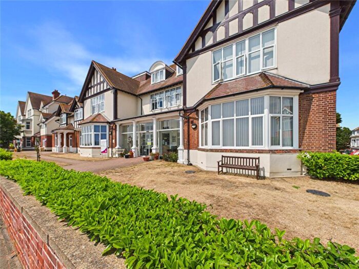1 Bedroom Apartment For Sale In Marine Parade, Dovercourt, Harwich, Essex, CO12