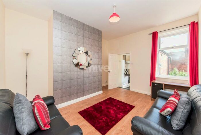 3 Bedroom Flat To Rent In Trewhitt Road, Heaton, Newcastle Upon Tyne, NE6