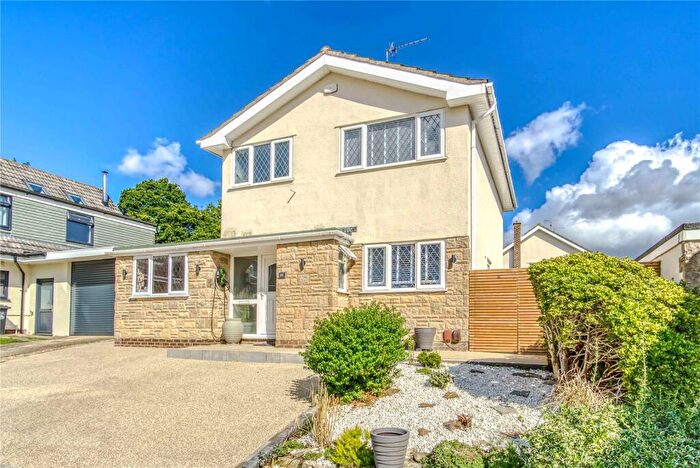 3 Bedroom Detached House For Sale In South Western Crescent, Whitecliff, Poole, Dorset, BH14