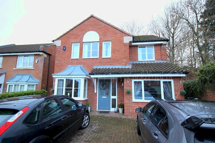 4 Bedroom Detached House For Sale In Aspen Grove, School Aycliffe, Newton Aycliffe DL5