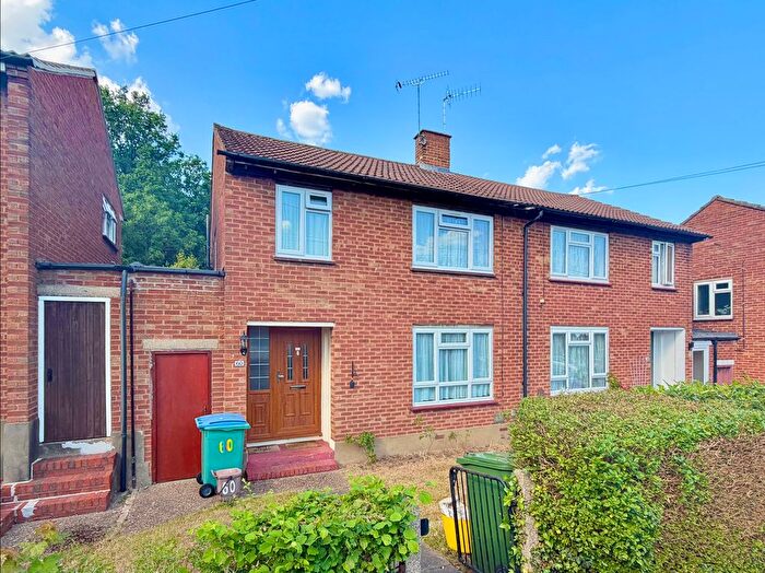 3 Bedroom Terraced House For Sale In East Drive, Watford, WD25