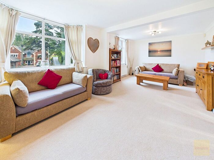 3 Bedroom Detached House For Sale In Casterton Road, Stamford, PE9