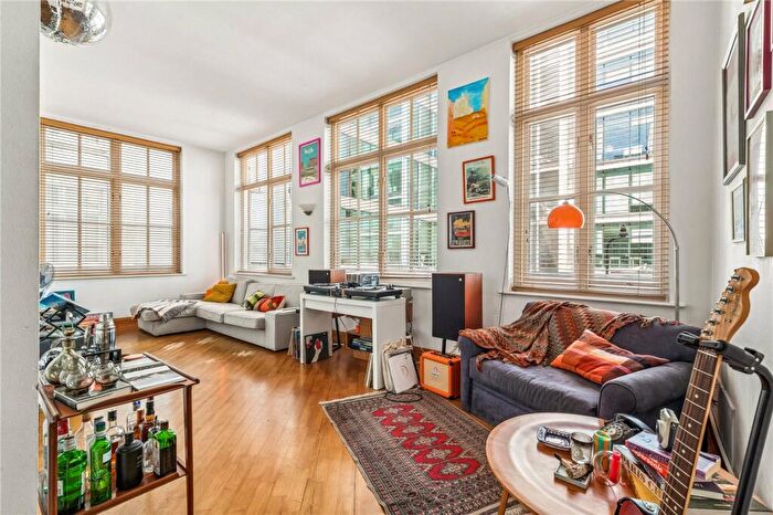 2 Bedroom Apartment To Rent In Strype Street, London, E1