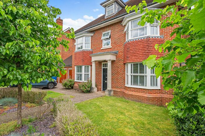 6 Bedroom Detached House To Rent In Ascot, Berkshire, SL5