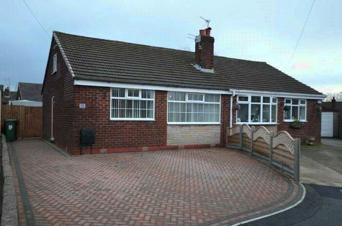 2 Bedroom Bungalow To Rent In Coniston Close, Denton, Manchester, M34