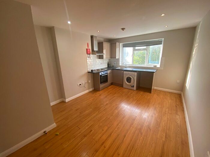 Studio To Rent In Quainton Street, London, NW10