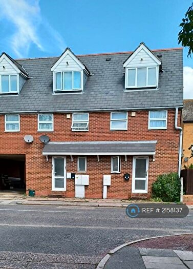 1 Bedroom Maisonette To Rent In High Street, Aveley, South Ockendon, RM15