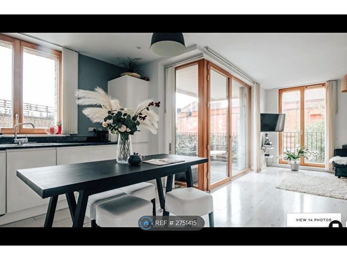 2 Bedroom Flat To Rent In Locton Street, London, W10