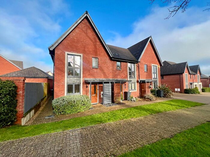 2 Bedroom Semi Detached House For Sale In Rievaulx Way, Monksmoor, NN11