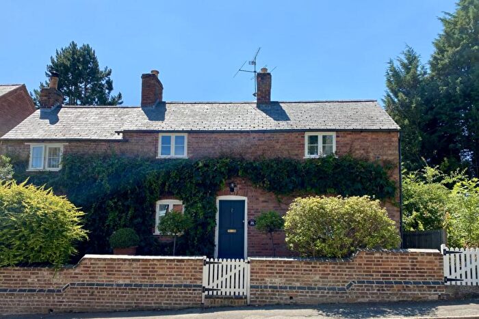 3 Bedroom Detached House For Sale In White Cottage, Main Street, Market Harborough, LE16