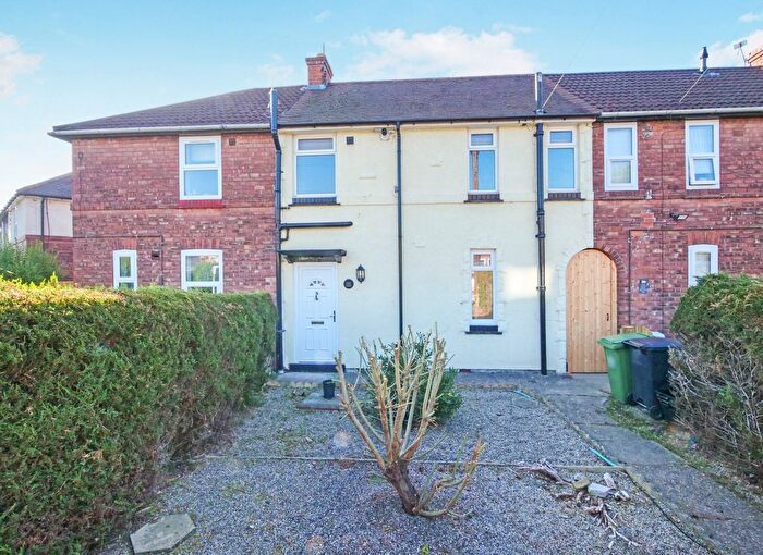 3 Bedroom Terraced House For Sale In Harington Avenue, York, YO10