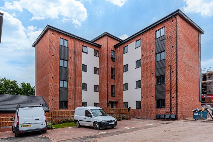 2 Bedroom Flat To Rent In Ascot Way, Birmingham, B31