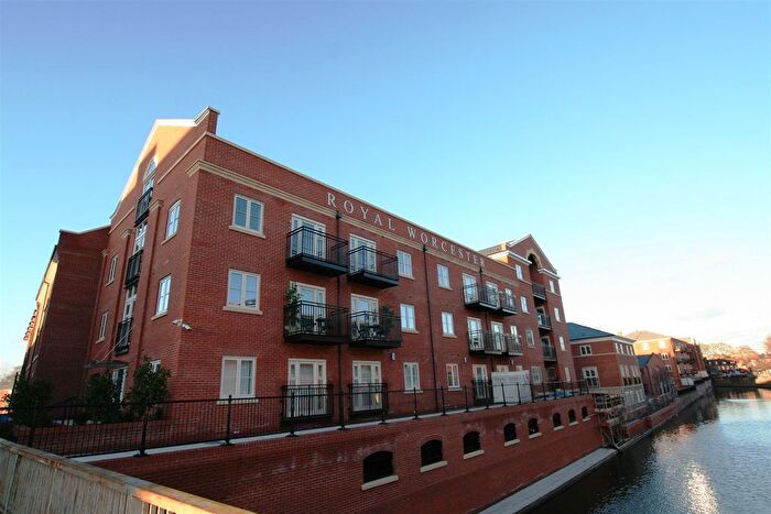 2 Bedroom Flat To Rent In Austin Court, Mill Street Worcester, WR1
