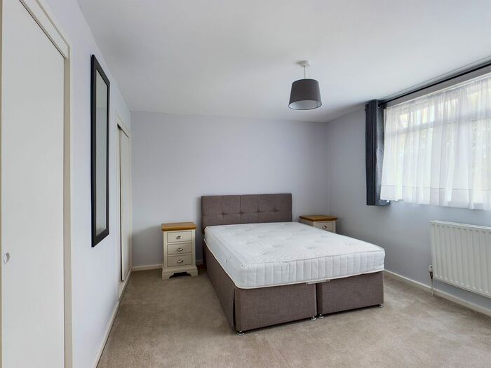 1 Bedroom Property To Rent In Slade Road, Ottershaw, Chertsey, Surrey, KT16