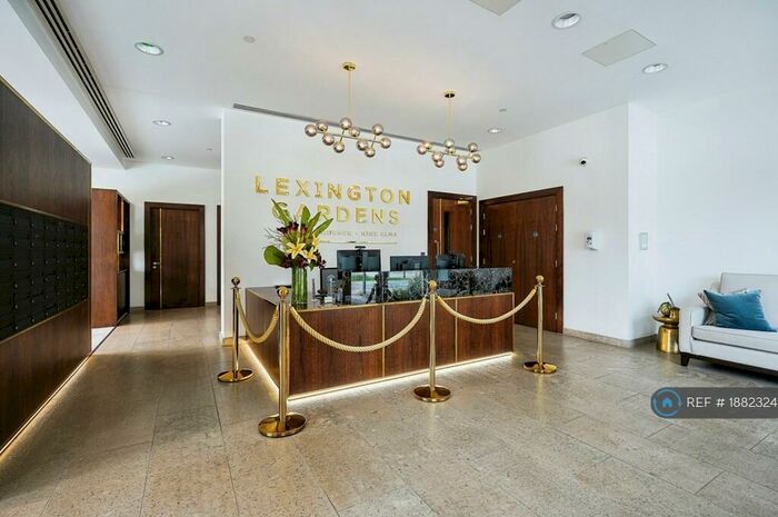 2 Bedroom Flat To Rent In Montrose Building, London, SW11