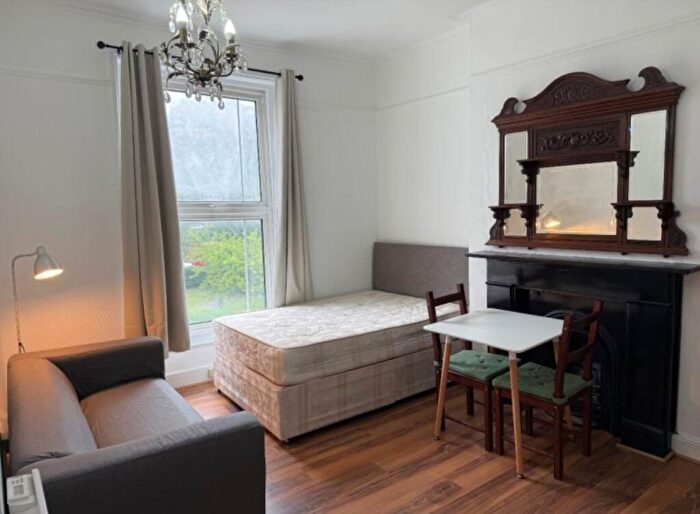Studio To Rent In Camden Park Road, Camden, London, NW1