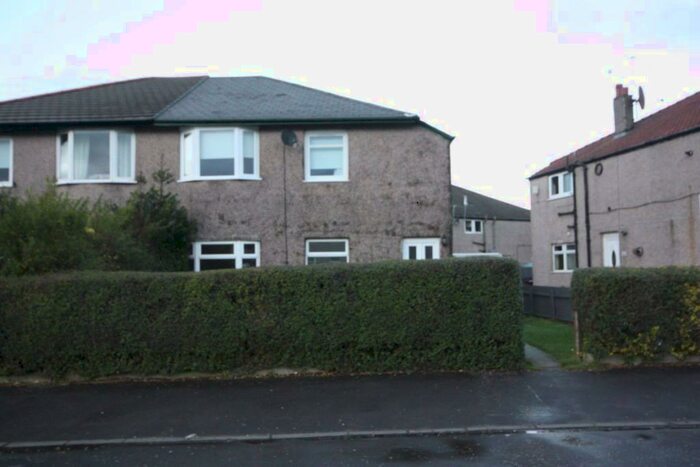 3 Bedroom Flat To Rent In Castlemilk Road, G44