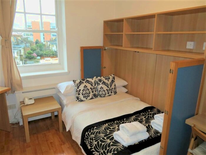 Studio To Rent In Fulham Palace Road, Hammersmith, London, W6