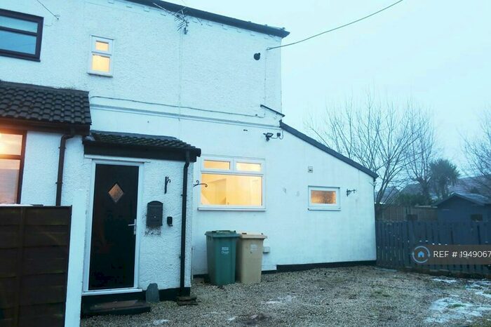 2 Bedroom End Of Terrace House To Rent In Chorley Road, Blackrod, BL6