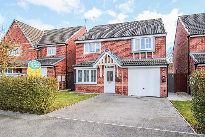4 Bedroom Detached House For Sale In Ruby Lane, Upton, Pontefract, WF9
