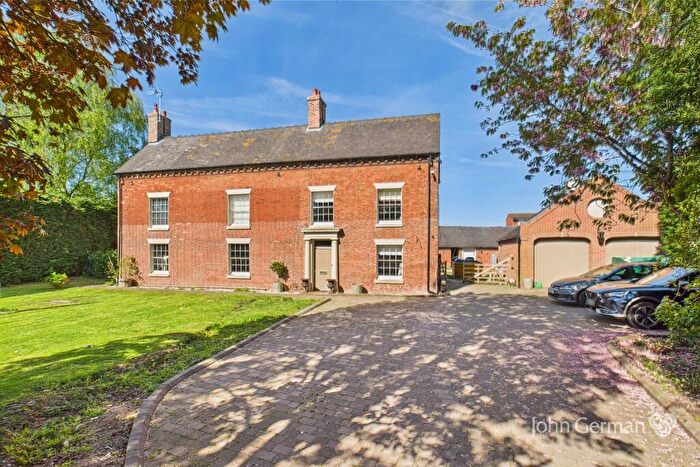 4 Bedroom House For Sale In Bond End, Yoxall, DE13