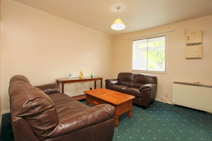 1 Bedroom Terraced House To Rent In Vine Place, Hounslow, TW3