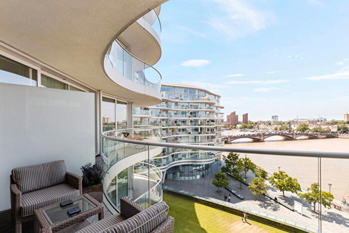 2 Bedroom Flat For Sale In Hester Road, Battersea, SW11