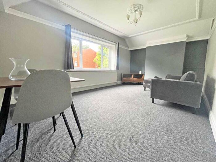 1 Bedroom Flat To Rent In North Grange Road, Headingley, Leeds, LS6