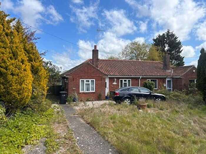 2 Bedroom Semi-Detached House For Sale In Groveside, East Rudham, King'S Lynn, PE31