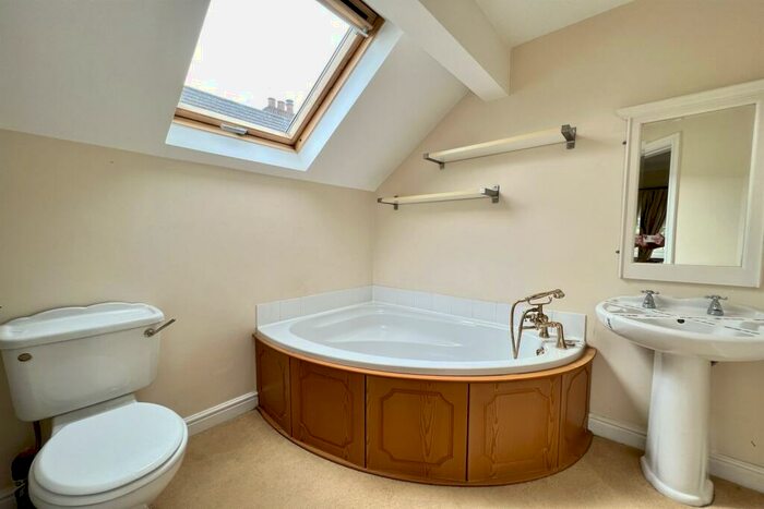 3 Bedroom Semi-Detached House For Sale In Wood Lane West, Adlington, Macclesfield, SK10