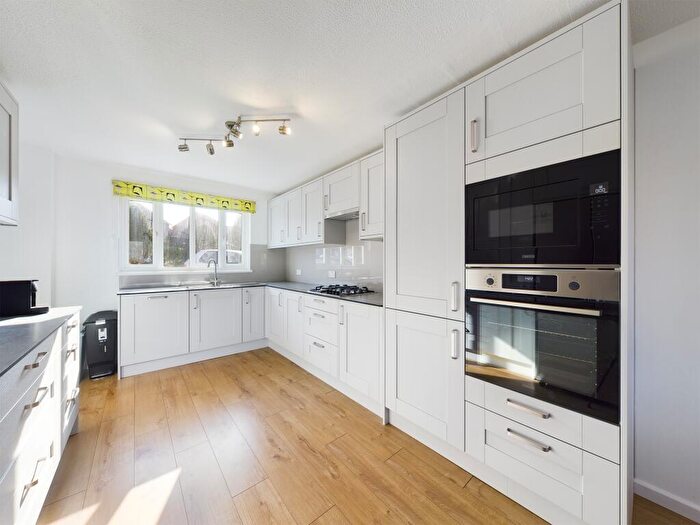 4 Bedroom Detached House To Rent In Van Dyck Close, Black Dam, RG21