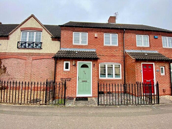 3 Bedroom Terraced House For Sale In West Lake Avenue, Hampton Vale, Peterborough, Cambridgeshire, PE7