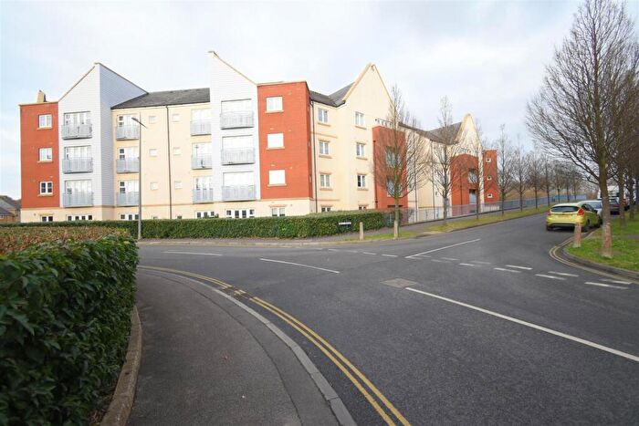 1 Bedroom Apartment To Rent In Arnold Road, Mangotsfield, Bristol, BS16