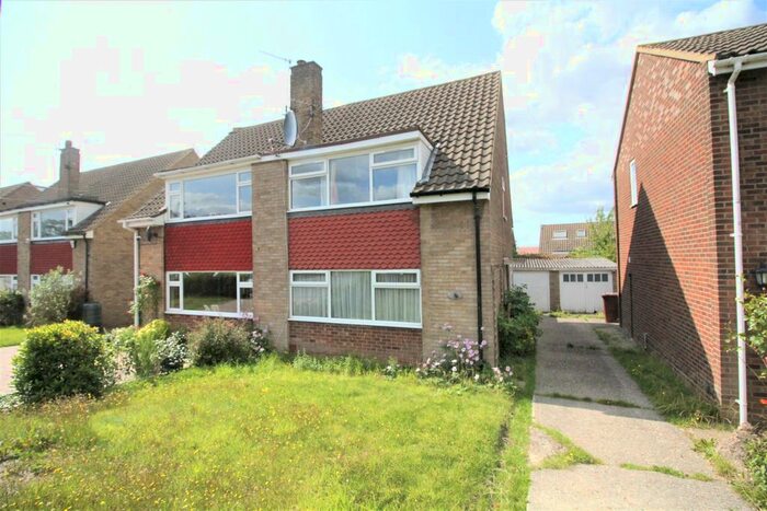 3 Bedroom Semi-Detached House To Rent In Albemarle Avenue, Potters Bar, EN6