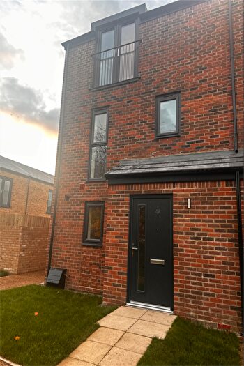 3 Bedroom Flat To Rent In Furlong Way, M7