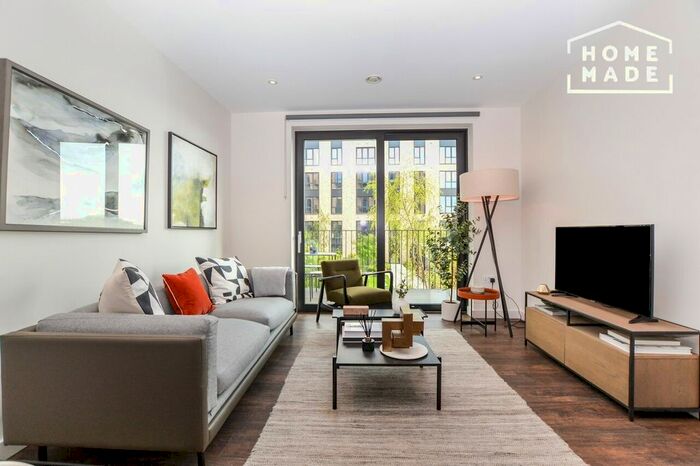 2 Bedroom Flat To Rent In Greenford Quay, Greenford, UB6