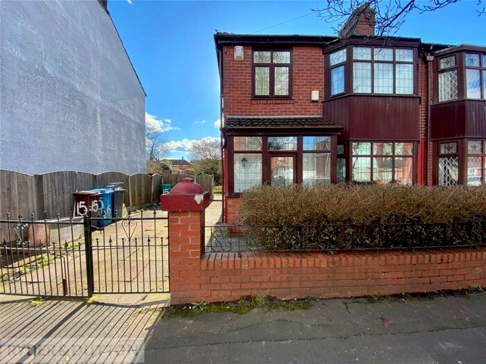 3 Bedroom Semi-Detached House To Rent In Blue Bell Avenue, Moston, Manchester, M40