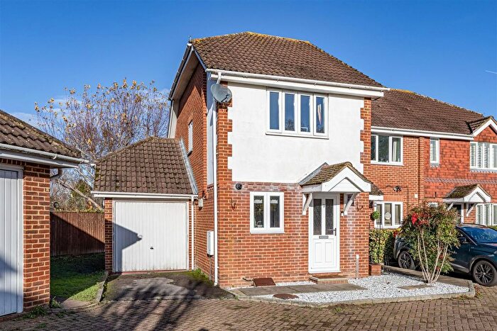 2 Bedroom End Terrace House For Sale In St Pauls Close, School Lane, KT15