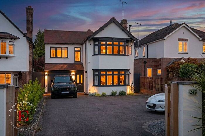 3 Bedroom Detached House For Sale In Warwick Road, Kenilworth, CV8