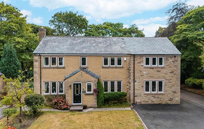 6 Bedroom Detached House For Sale In Acre Lodge, Birdcage Lane, Savile Park, Halifax, HX3