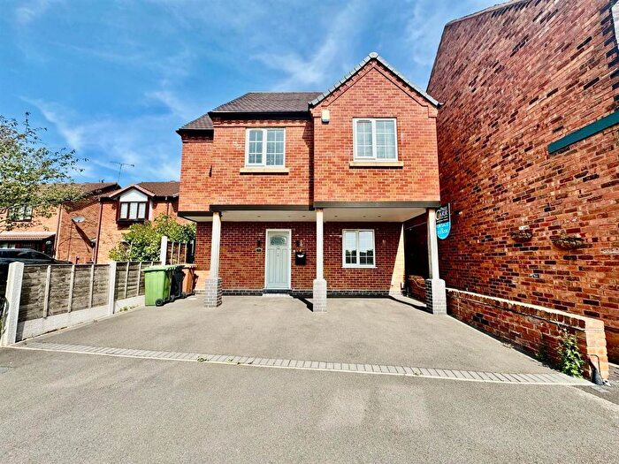 3 Bedroom Property To Rent In Foundry Lane, Walsall, WS3