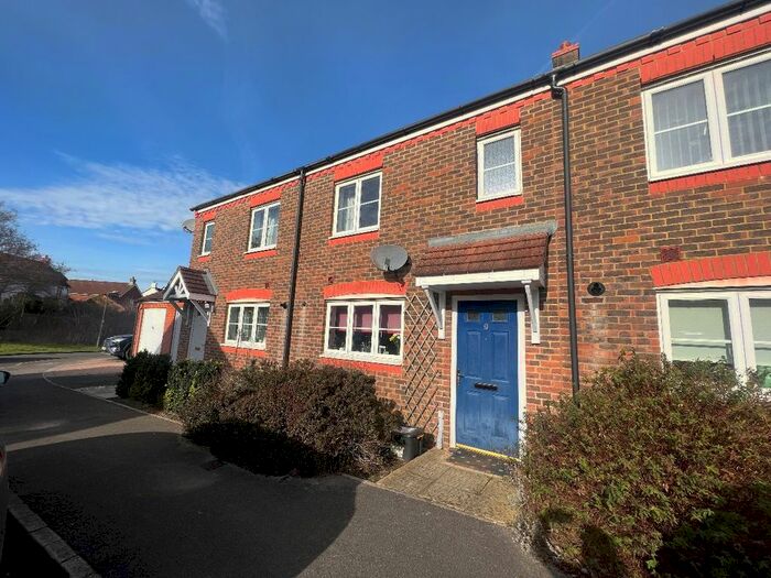 2 Bedroom Terraced House To Rent In Dickins Lane, Petersfield, GU31
