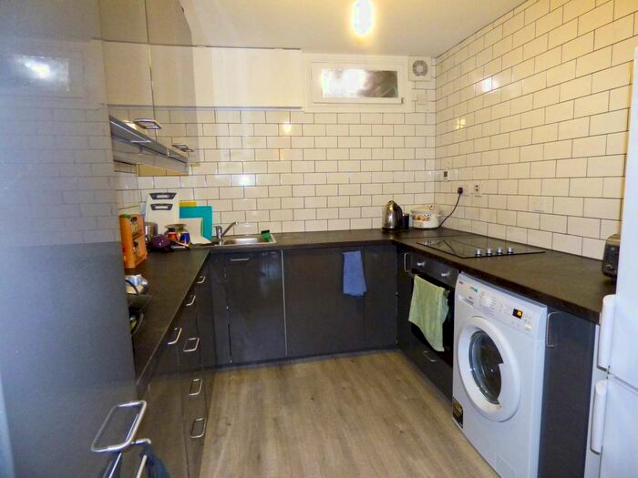 4 Bedroom Flat To Rent In Sea View Place, Aberystwyth, Ceredigion, SY23