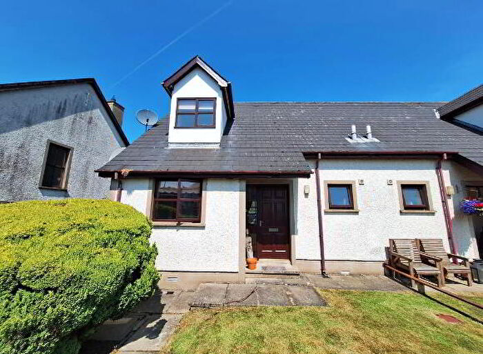 5 Bedroom Semi-Detached House For Sale In Prospect Court, Ballymena, BT44